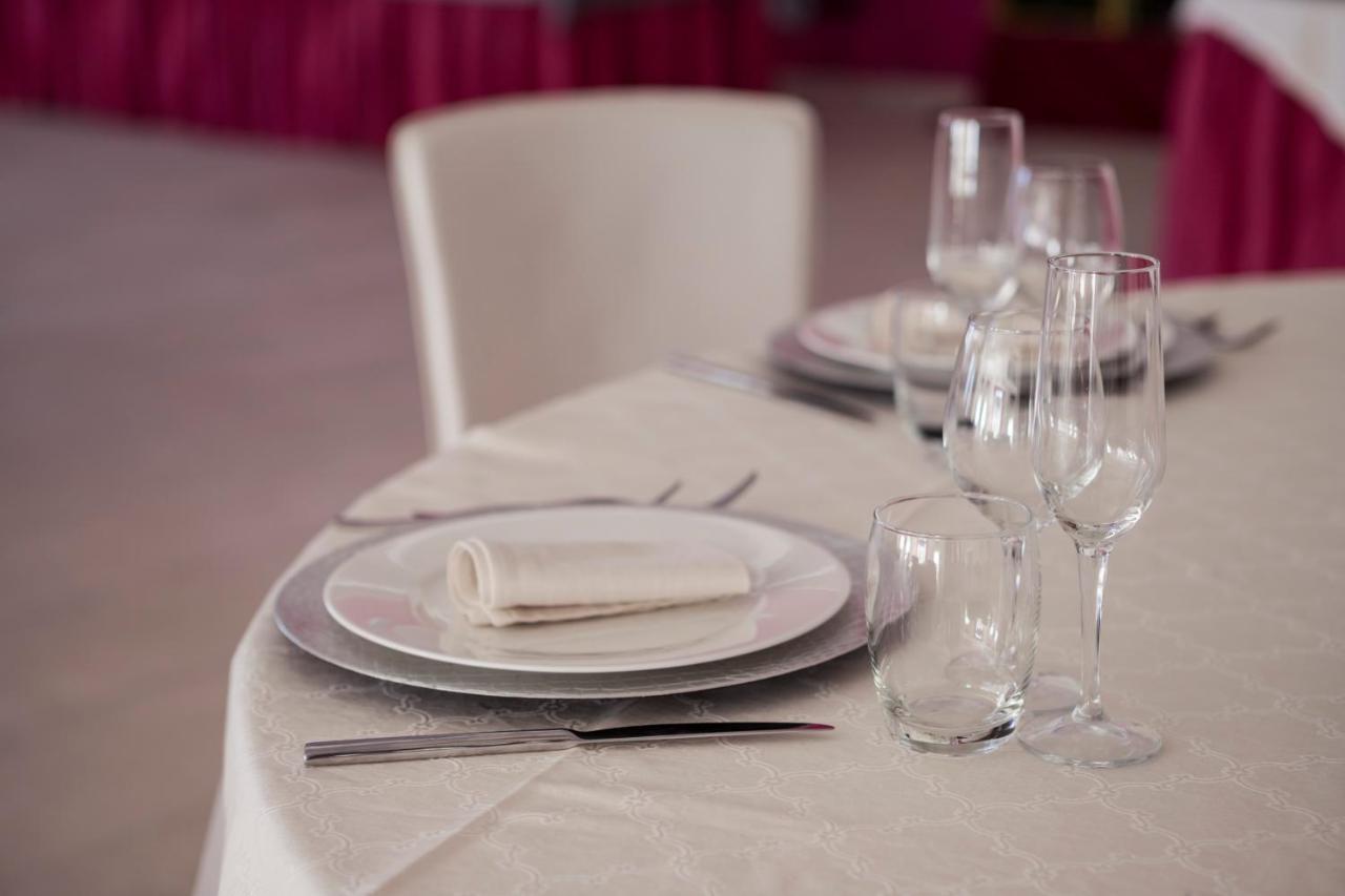 Manhattan Village Hotel Sulmona Ngoại thất bức ảnh